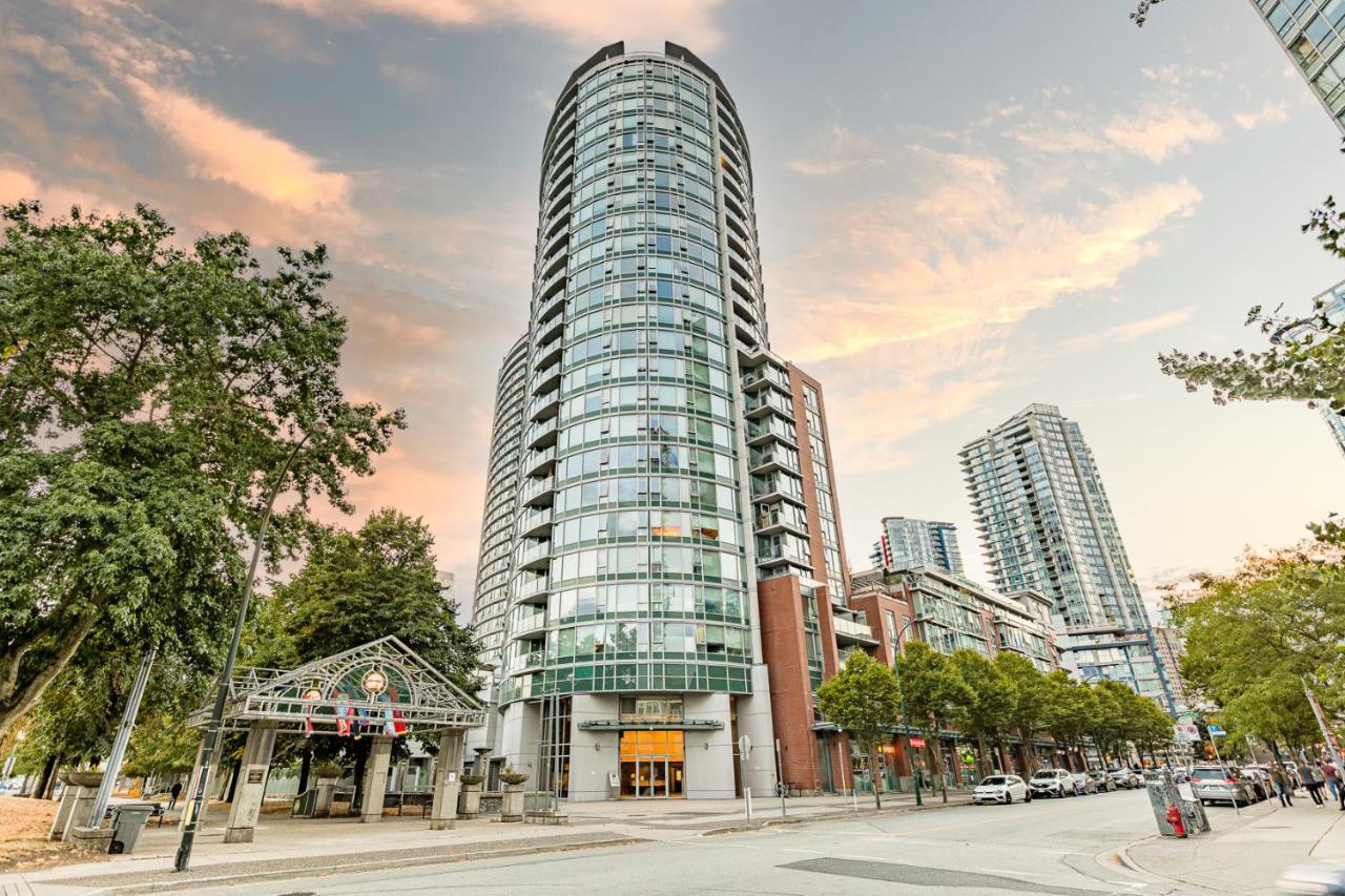 Condo In Downtown Vancouver - Near Rogers Arena Екстериор снимка